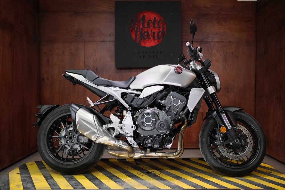 Honda CB1000R із Японії