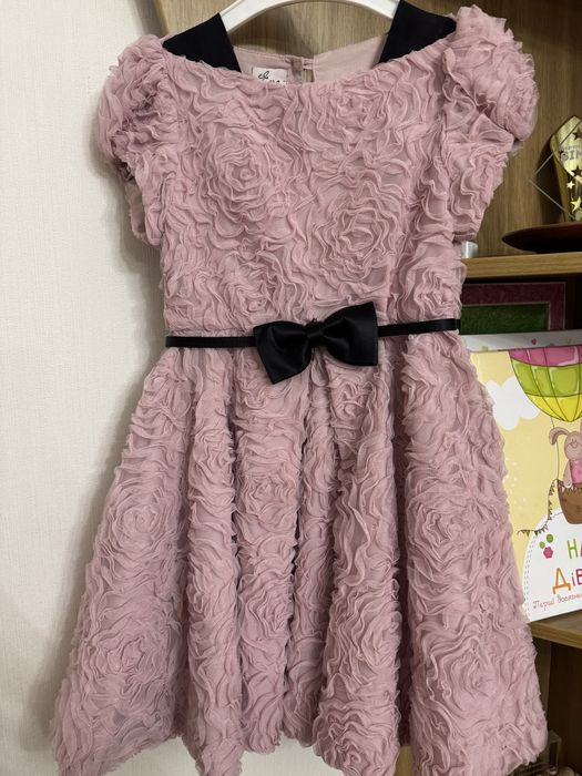 Продам платье на девочку