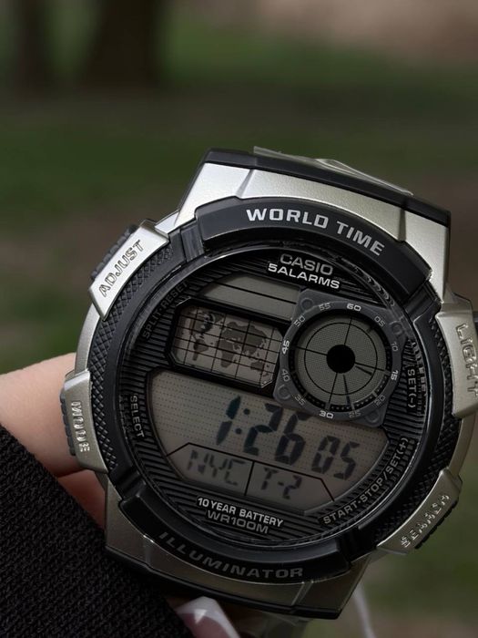 Чоловічий годинник CASIO AE-1000WD-1A.