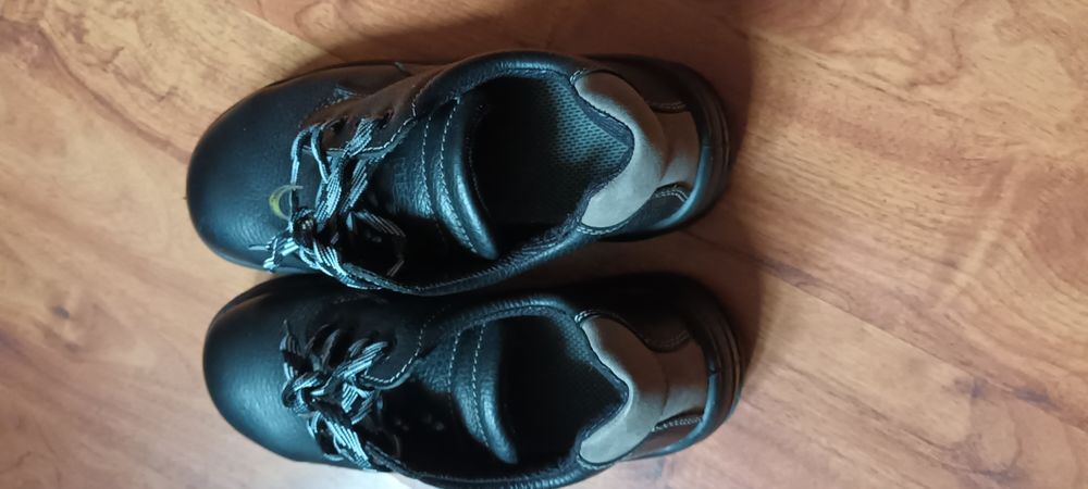 Buty skórzane robocze nowe roz. 39