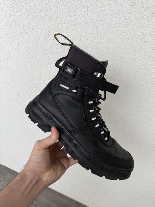 Dr. Martens Combs TECH WX 44