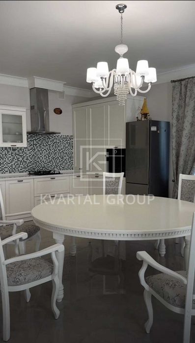 Продаж просторого будинку в лісовій частині міста. Терміново!