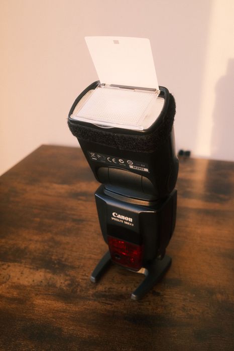 Flash Canon Spedlite 580EX II + 8x Pilhas Eneloop Pro + Carregador