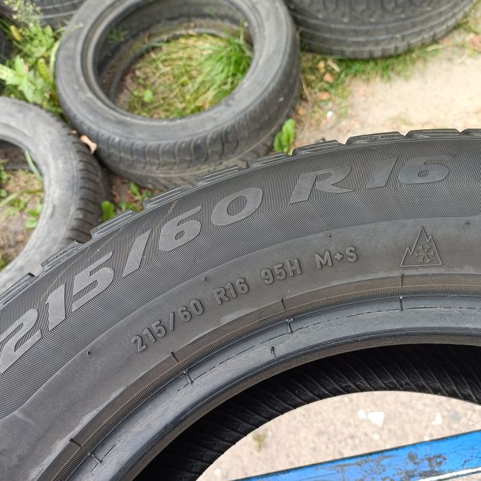 215/60r16 Pirelli Sottozero 3,   6,5mm