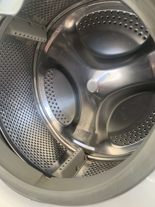 Продам пральну машину Ariston Hotpoint Aqualtis AQSD129, 5 кг. Вузька! Гарантія.
