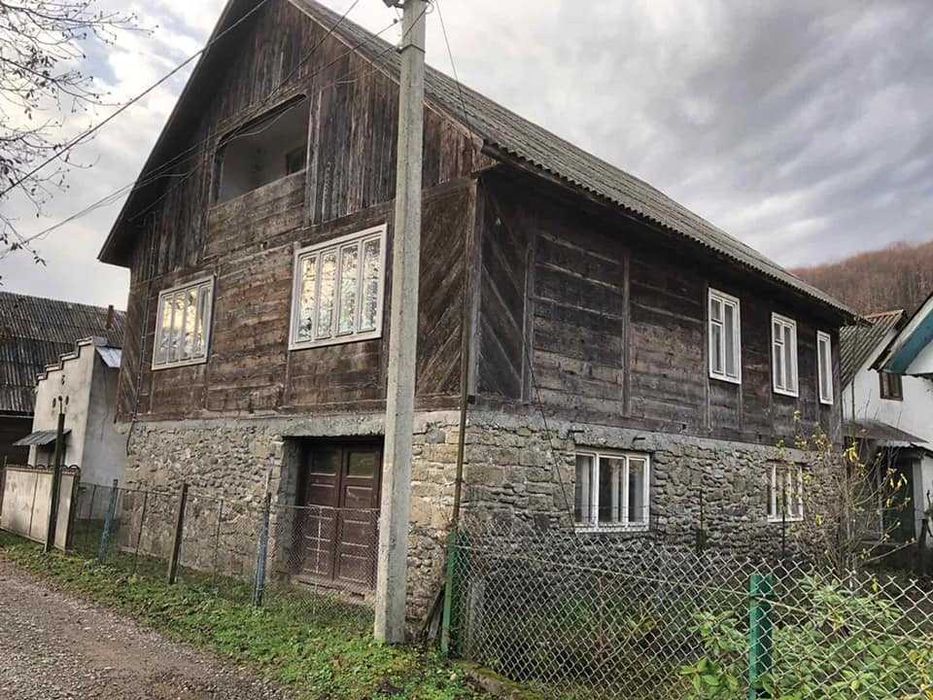 Продається будинок у с. Нересниця