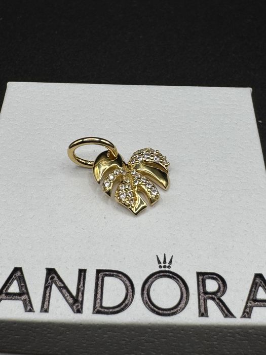 Pandora Charms listek Monstery pozłacany