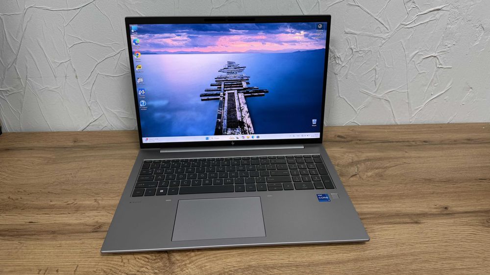 HP ZBook Firefly 16 G9 – i7-1260P, 16GB DDR5, 256GB SSD
