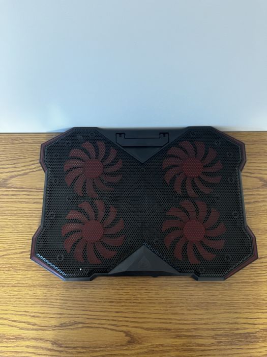 Podstawka chłodząca do laptopa – 4 wentylatory LED, regulowany kąt