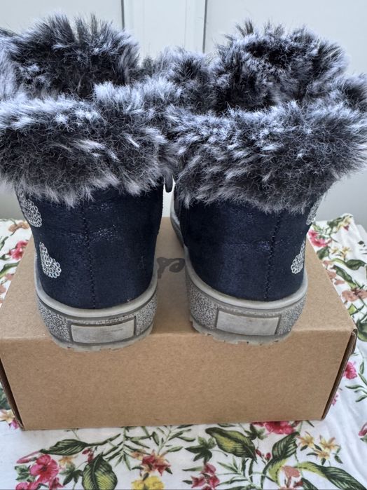 Зимові чобітки на дівчинку