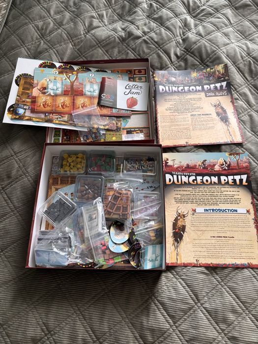 Dungeon Petz + Dark Alleys