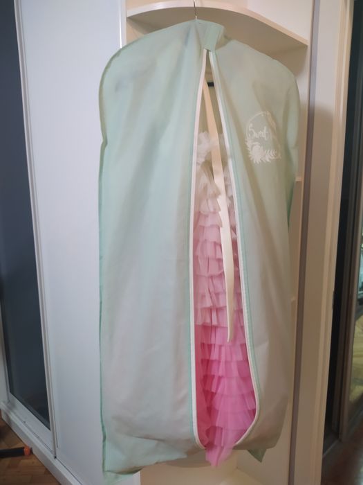 Изыканное платье для вашей принцессы,эксклюзив.Длина  110 см