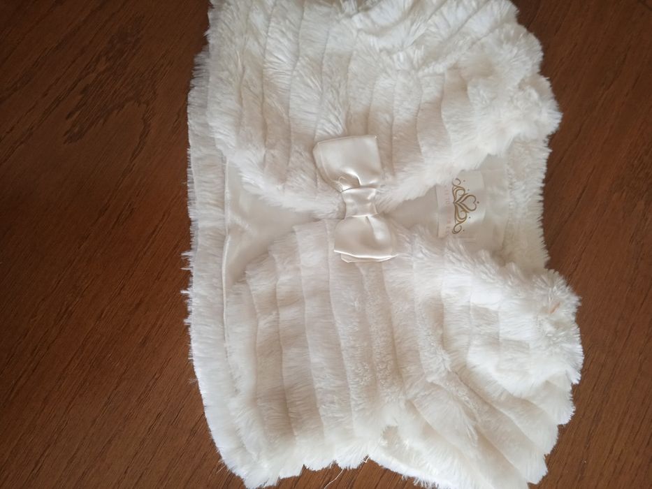 Piękne bolerko dla dziewczynki