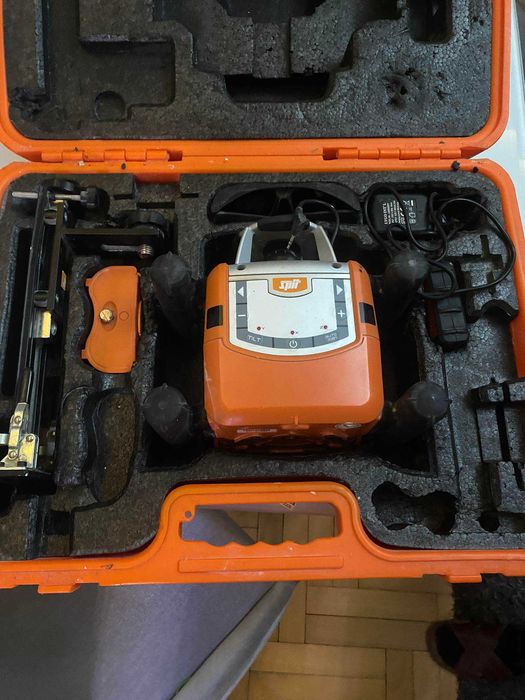 Laser liniowy rotacyjny czerwony SPIT