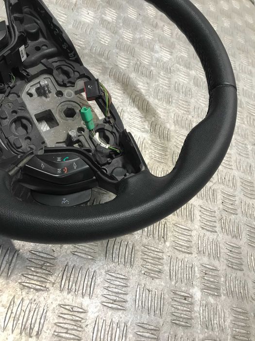 Ford Kuga mk2 kierownica Jak nowa oryginał full opcja