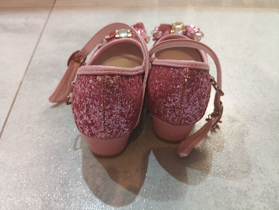 Pantofelki dla dziewczynki