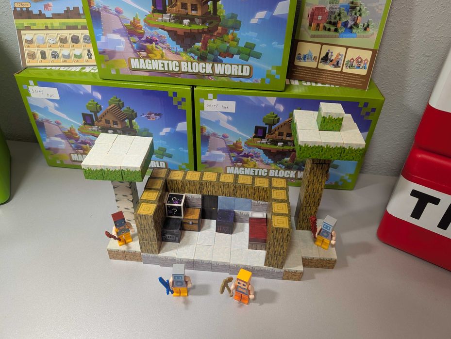 Магнітний Конструктор Minecraft 128шт + 6 Фігурок Майнкрафт Сніг Дім