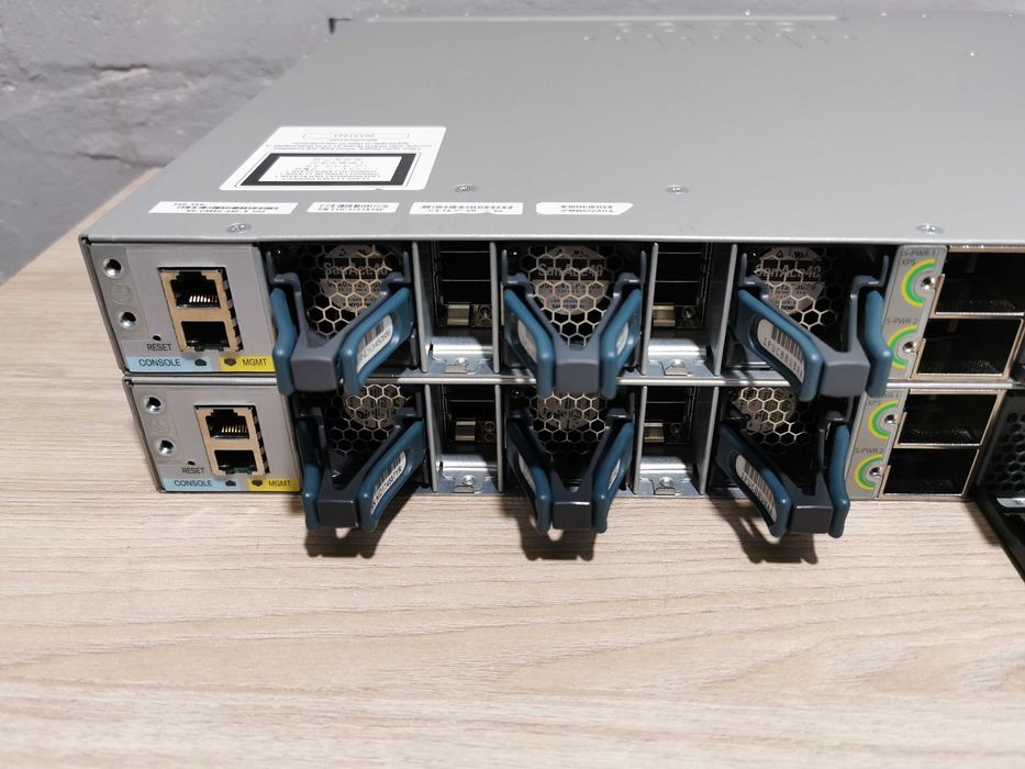 24 PoE/GE  Коммутатор Cisco WS-C3850-24P-S безнал/гарантия