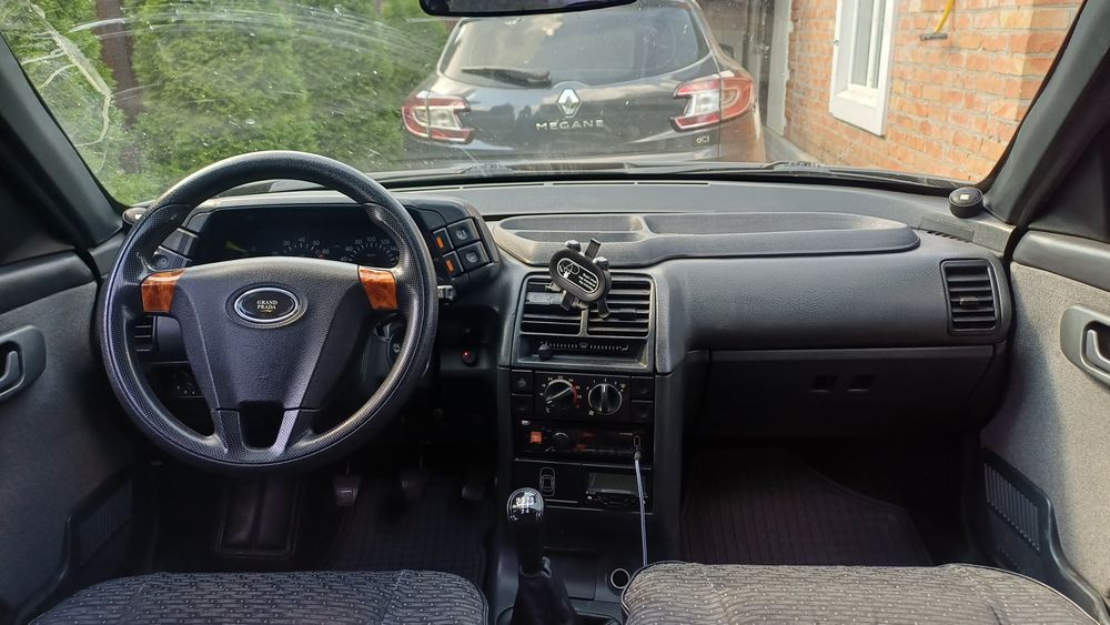 Автомобіль  ВАЗ 2111