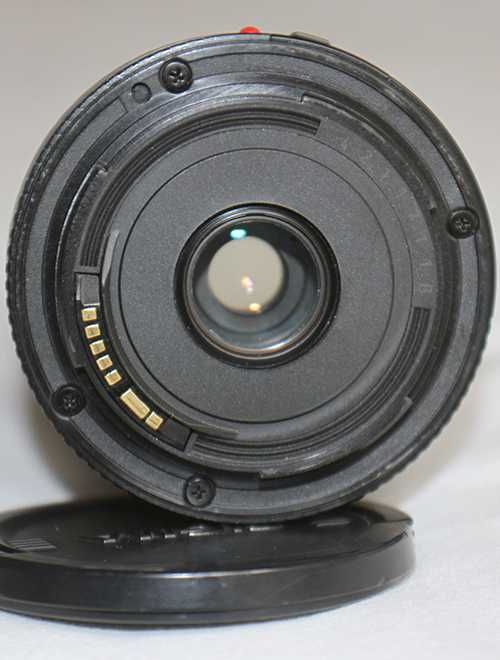 Objetiva Canon EF 35-105mm 1:4.5-5.6 (p/reparo ou peças)