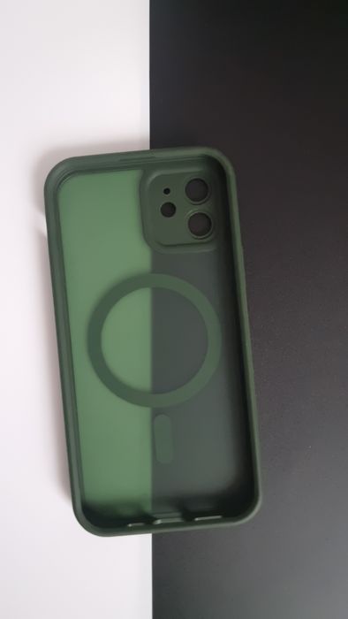 Magnetyczne etui do iPhone 12 (6.1") – zielone