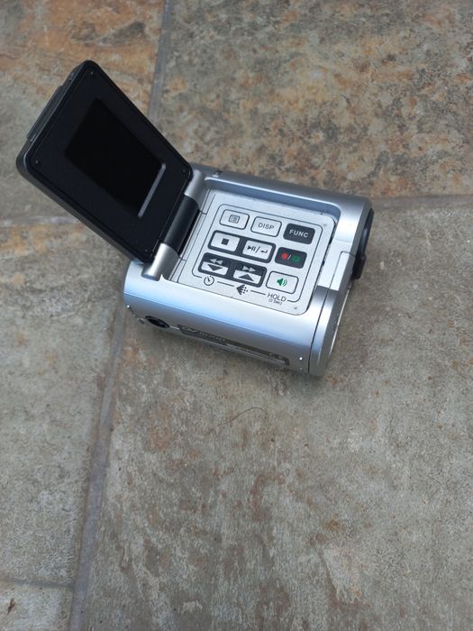 Câmara de Vídeo Digital Retro Mustek DV5000 – Vintage Y2K + Oferta