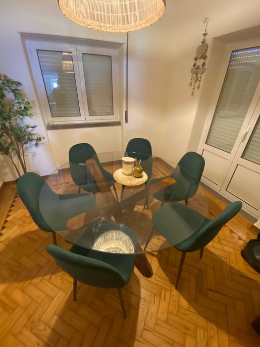 Recheio Total Casa - Sofá, 6x Cadeiras SKLUM, Cama+Colchão, Máq. Lavar Loiça, Closet (Ler Descrição)