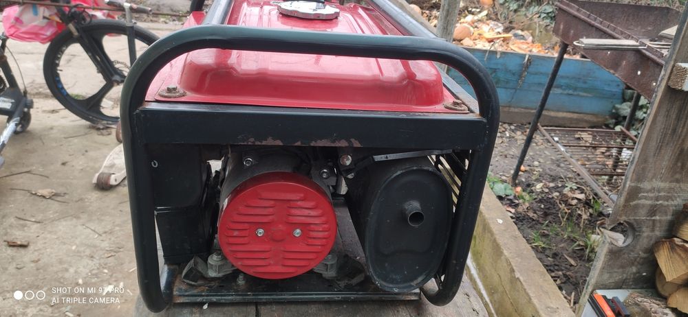 Генератор 2кВт стартер