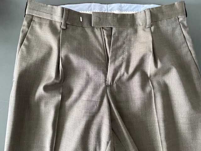 Fato Decénio castanho tamanho 50