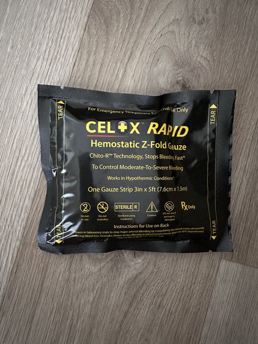 Гемостатичний бинт CELOX RAPID Hemostatic Z-Fold Gauze