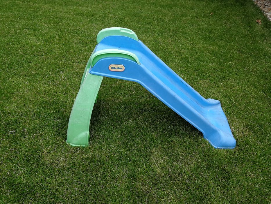 Zjeżdżalnia dla dziecka do ogrodu Little tikes