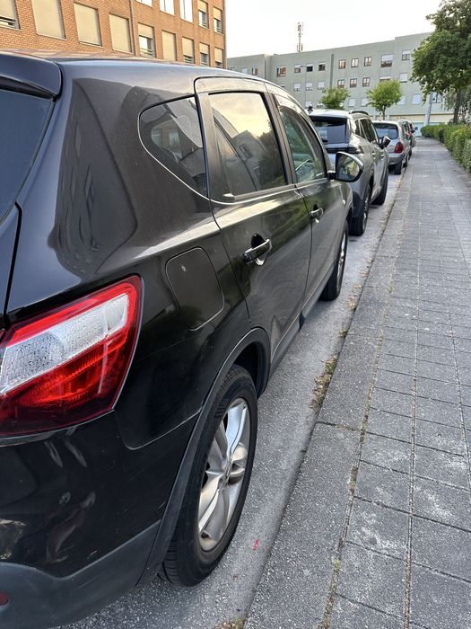 Nissan Qashqai - Carro