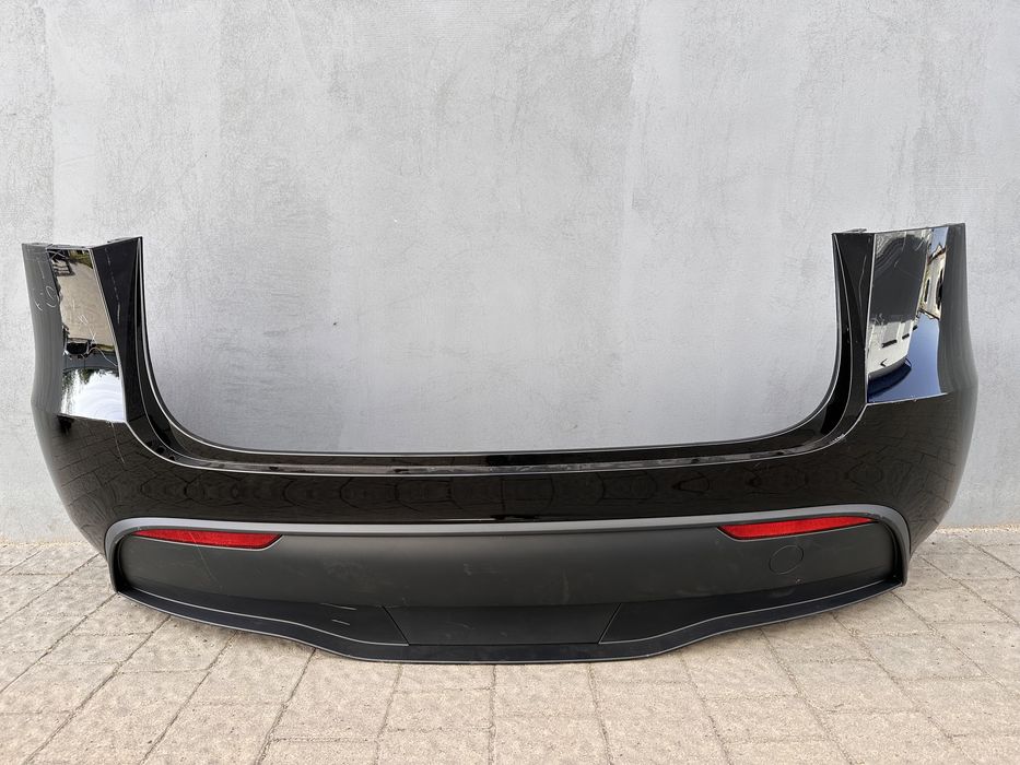 Tesla Model Y 2023 бампер задній в зборі Тесла запчастини оригінал МУ