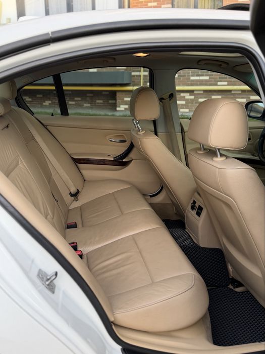 BMW 3 e90 Rest 3.0 2010