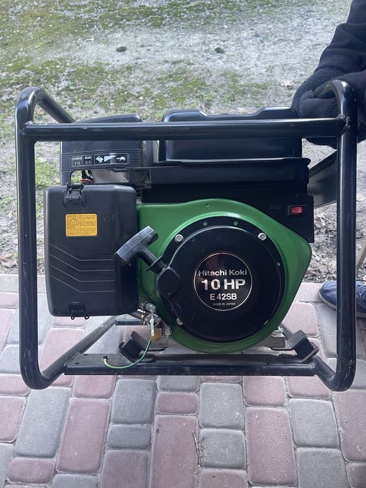 Бензиновий генератор  Hitachi E42SB