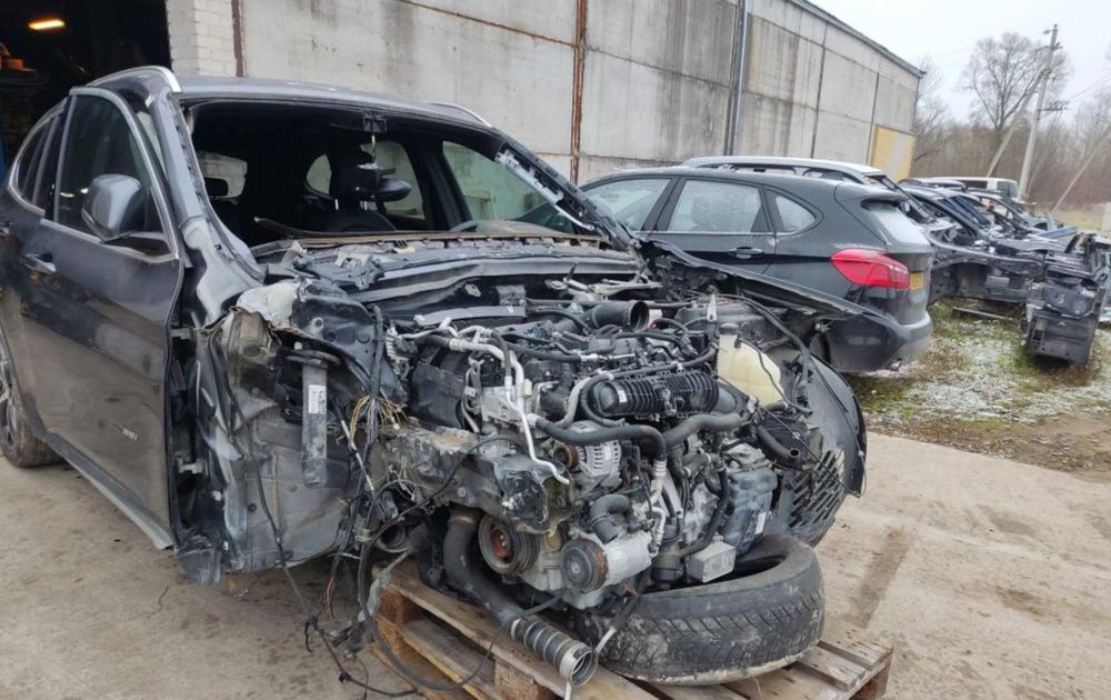БМВ х1 ф48 бампер бу передній разборка