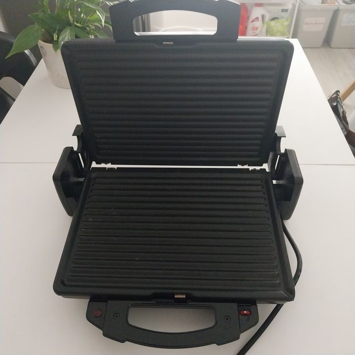 Grelhador e tostadeira