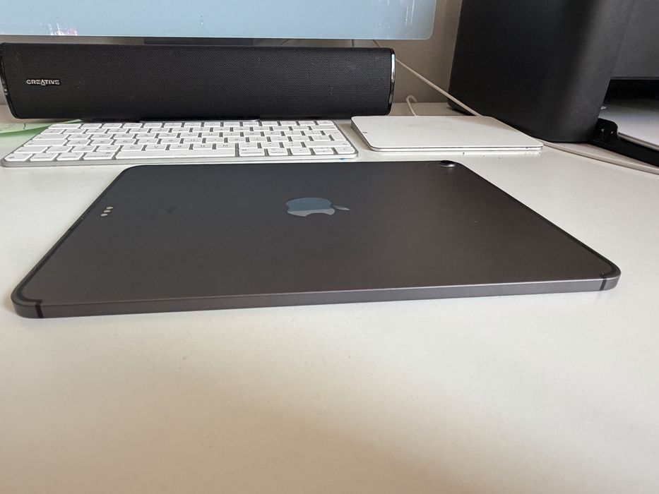 iPad Air 4 64gb WiFi + Cellular LTE  Space Gray