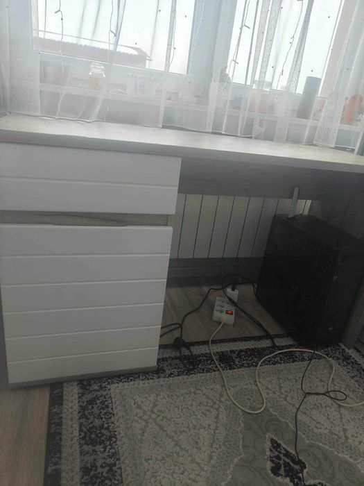 Szafa przesuwna,biurko, łóżko