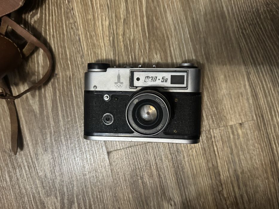 плівковий фотоапарат ФЕД-5в (олімпійська серія)