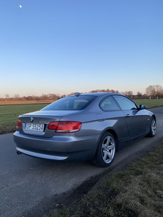 BMW Seria 3 E92 320i