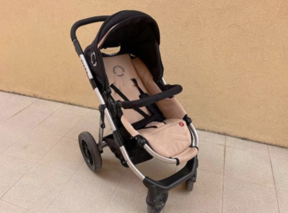 Pierre Cardin carrinho de bebe com ovo