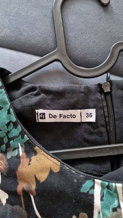 De Facto sukienka granatowa