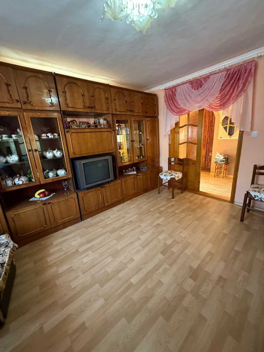 Продається житловий будинок у Великому Кучурові