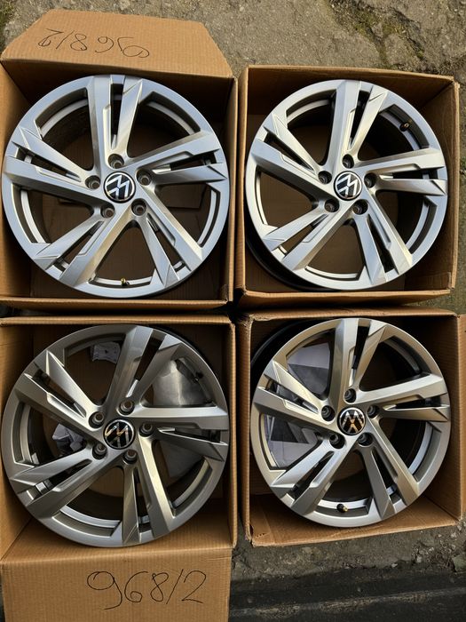 Felgi 17 cali VW T-roc 2GA Golf 6 7 8 oryginał jak NOWA