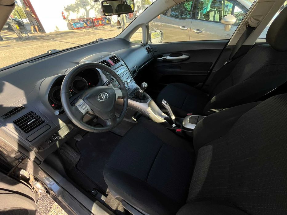 Toyota Auris 1.4 D-4D – 132.000 km