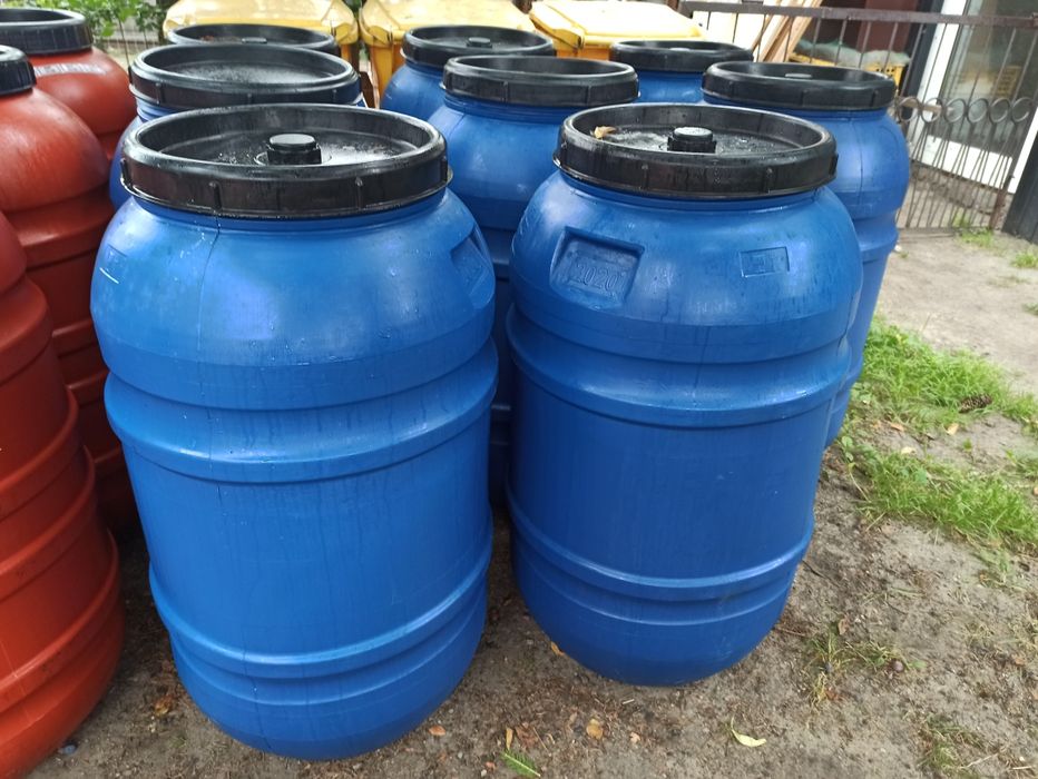 BECZKI , beczka plastikową po spożywce POJ.220l