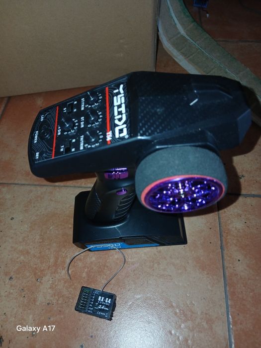 Vari material carro rc