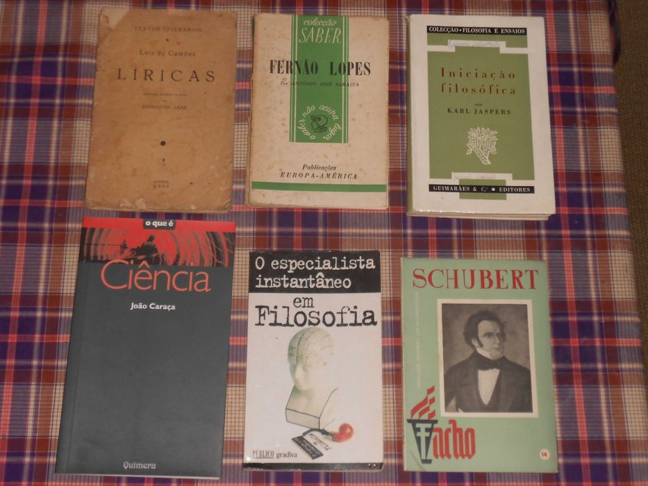 Various Books: Caraça, Saraiva, Jaspers, Camões, etc.