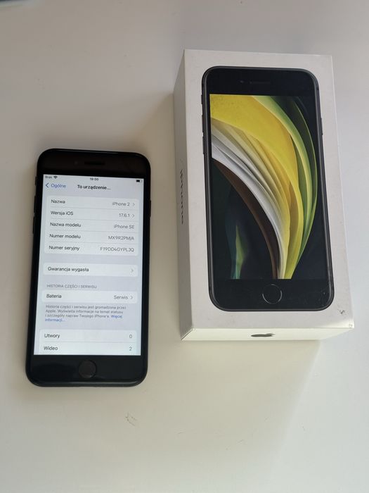 Iphone SE 64 GB/ lepsza 8. Idealny stan bez wad. 78% baterii, oryginalna, trzyma niezle